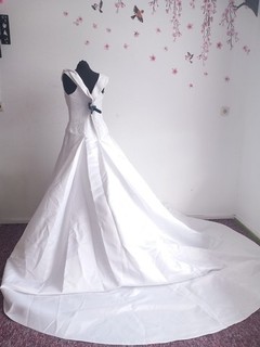 Damen Abendkleid / Brautkleid GR: 44