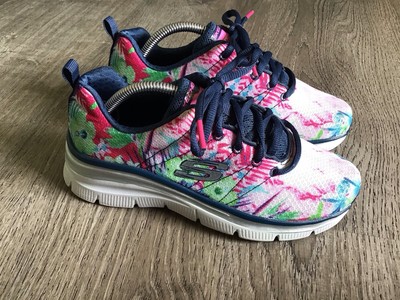 ★8/12まで限定超～特別価格★SKECHERS★ スニーカー 27cm Amazon.co.jp: Skechers(スケッチャーズ) レディース サミット
