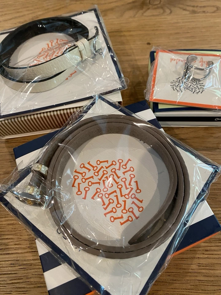 Lote Keep Collective - Guardianes y dijes en nuevo y también usado en excelente estado Foto 2 de 4