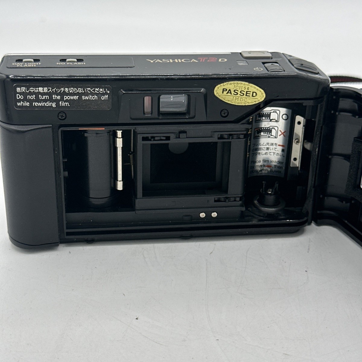 Kyocera TD Yashica T2 Carl Zeiss Tessar T* 35mm f3.5 , Case