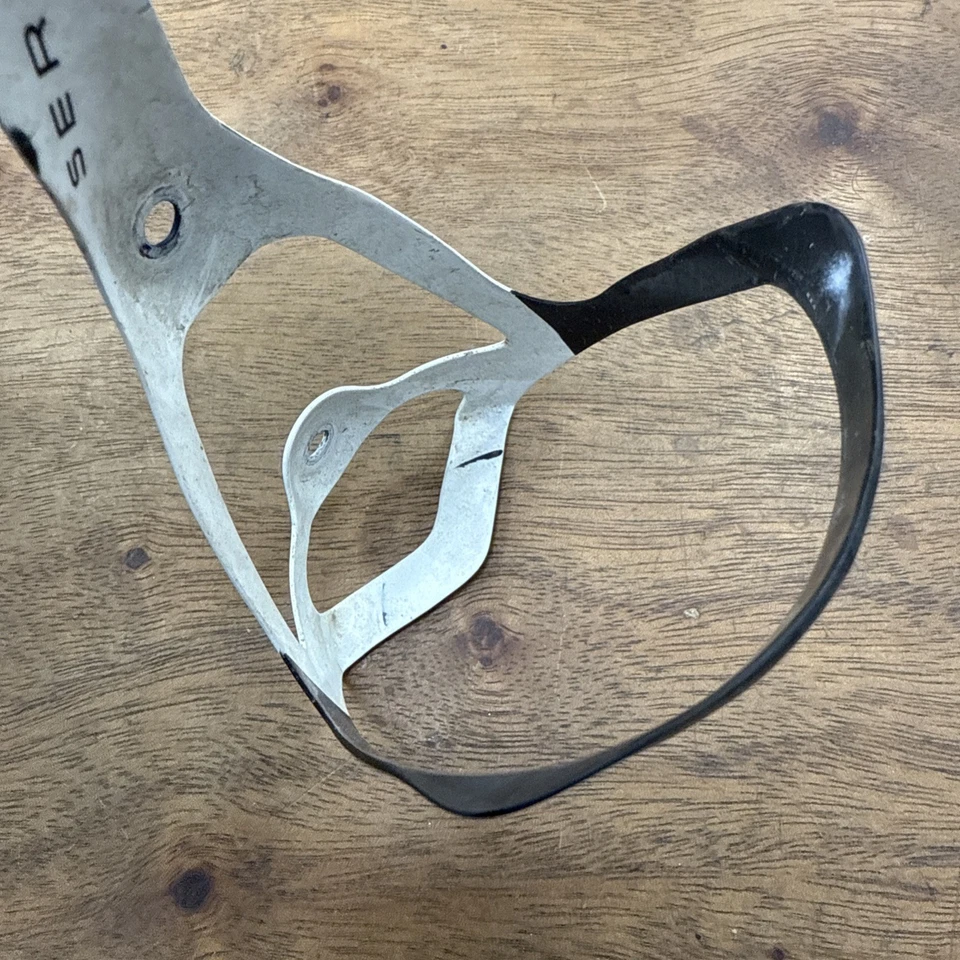 Jaula para botellas de agua Serfas Serfas Ligero blanco carbono Foto 4 de 4