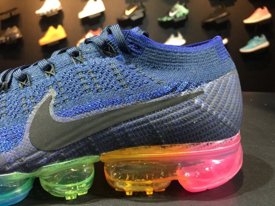 Nike Air VaporMax Flyknit Rainbow Air Cushion Men's Shoes