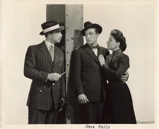 Black Hand 1950 Movie Photo Teresa Celli Gene Kelly Marc Lawrence 8x10 *P120a