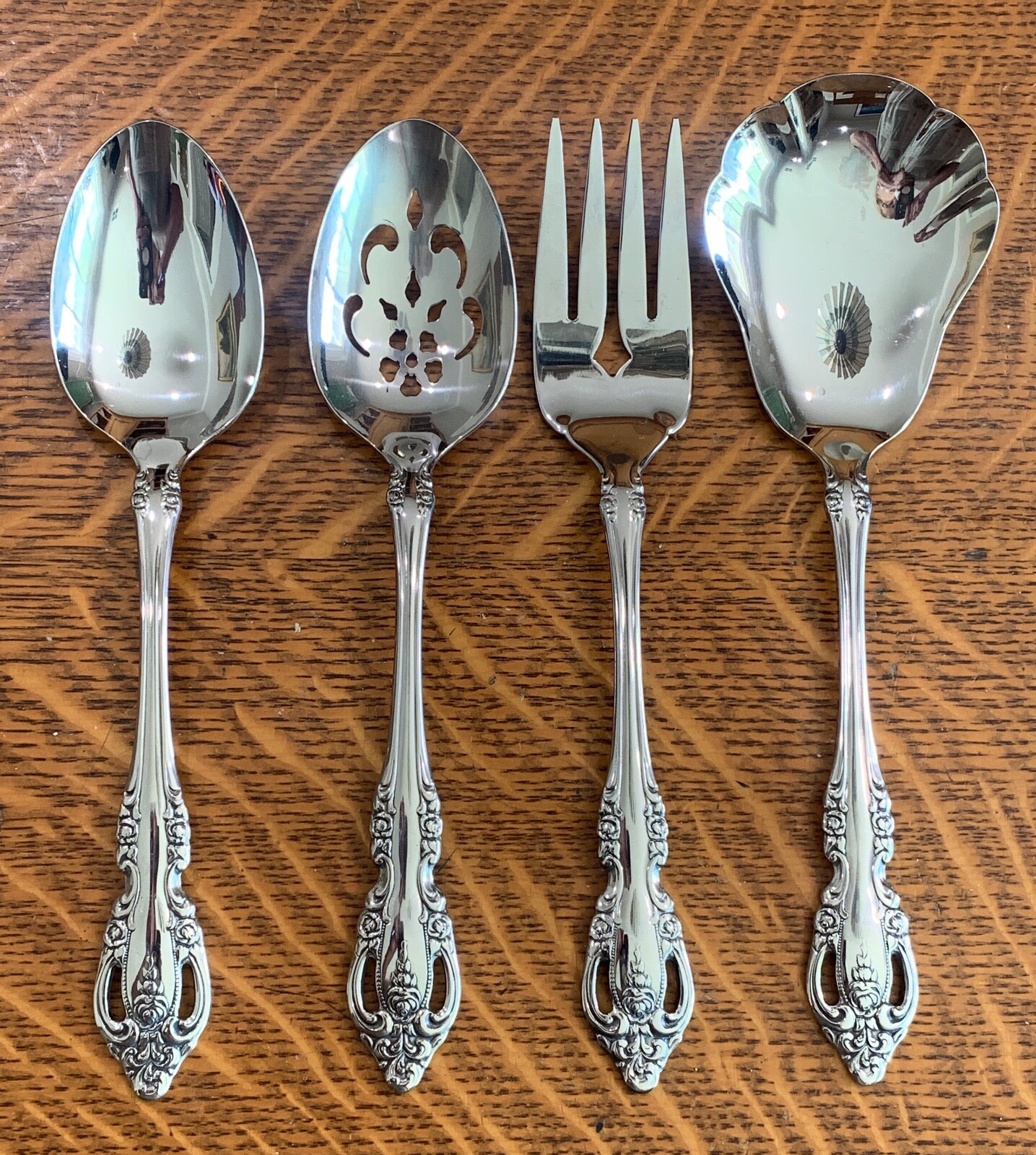 Must See! BRAND NEW ONEIDA *Brahms* FLATWARE SILVERWARE You Choose Your Choice International
