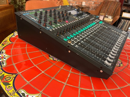 Soundcraft Si Compact Mixer digitale 16 canali - Foto 10 di 12