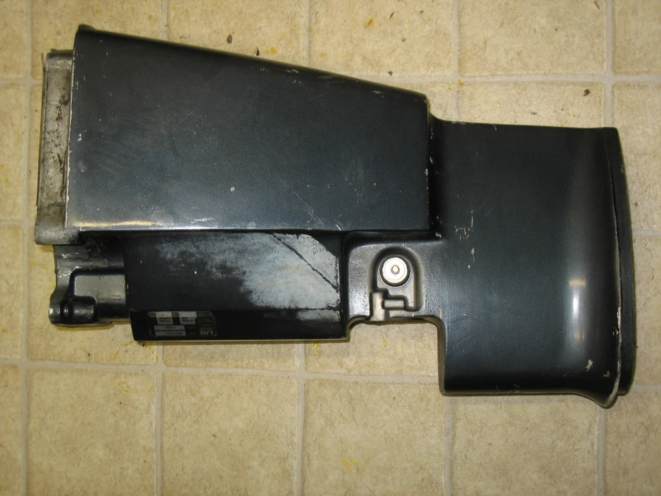 1988 88 US MARINE FORCE 50HP 50 HP ENGINE MOTOR LEG - Image 4 of 4