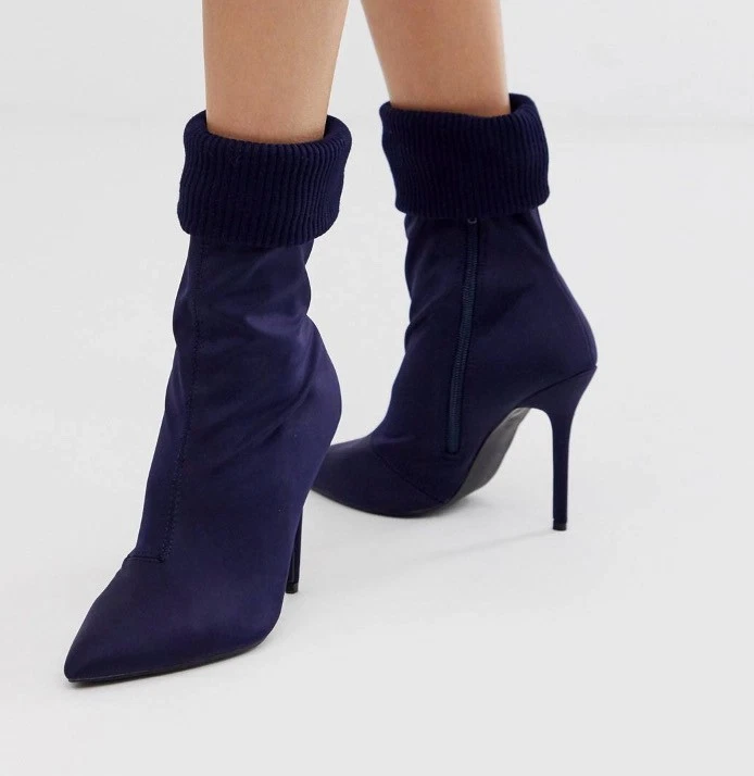 Missguided sock ankle boots in Navy - 35
Opens in a new window or tab