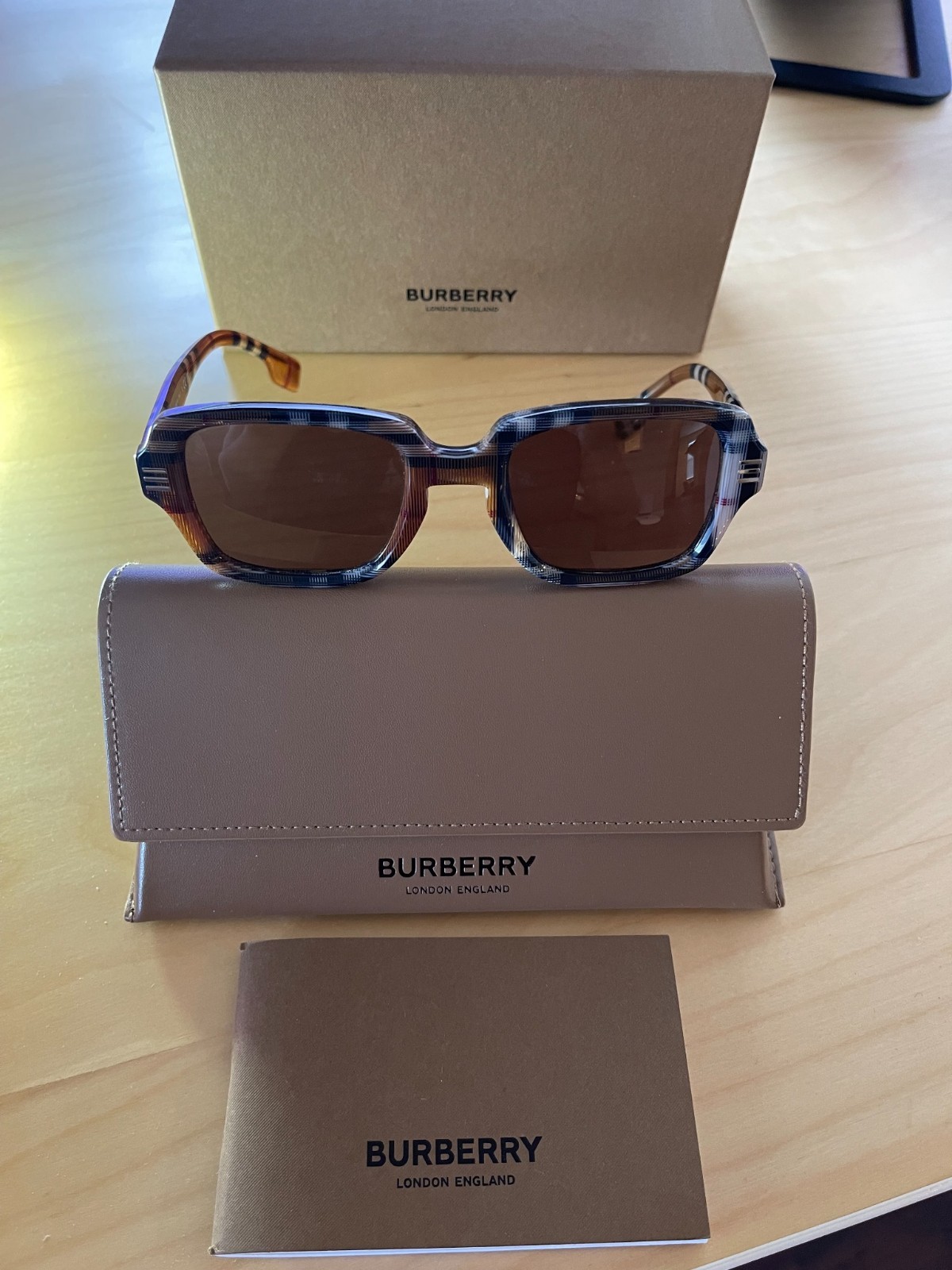 Burberry check pattern rectangular sunglasses - image 1