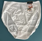 Vanity Fair Size 7 /L White eautifully Smooth Hi-Cut Pantie 13230