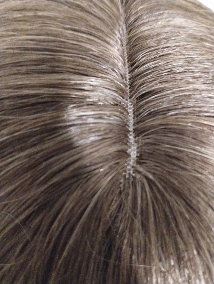 Peruca de cabelo sintético loiro cinza com franjas longa ondulada, resistente ao calor - Imagem 3 de 4