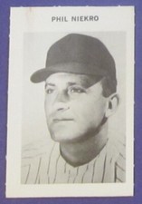 1969 MILTON BRADLEY BASEBALL - PHIL NIEKRO - HOF - ATL BRAVES - NEAR MINT - NR