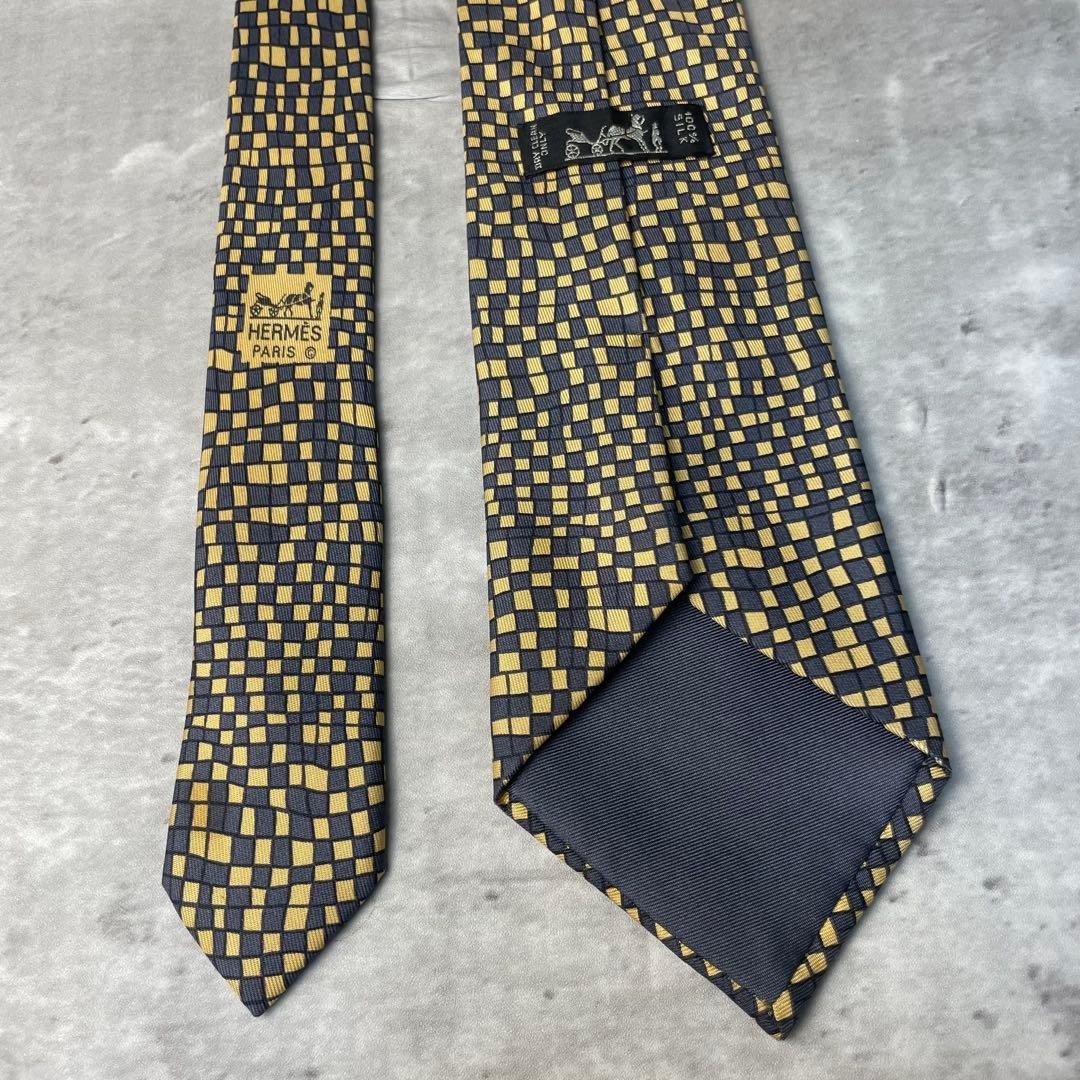 HERMES checkered art pattern random block tie, ye… - image 6