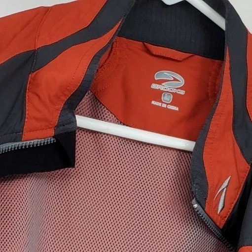 Brooks Element Reflective Long Sleeved Men's Burnt Orange Running Jacket Large - Image 4 of 4