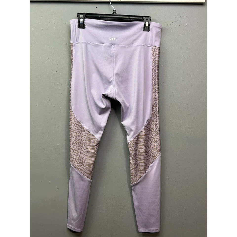 Leggings esportivas femininas Reebok lavanda estampa de leopardo grande - Imagem 2 de 4