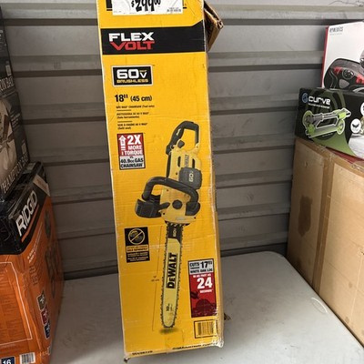 DeWalt Flex Volt 60v 18'' Chain Saw (Tool Only) DCCS672B
