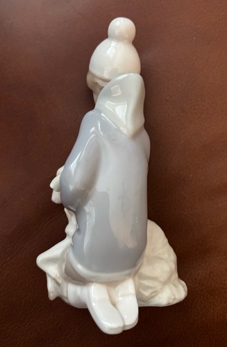 Statuina Lladro Pastore Ragazzo che tiene agnello pecora #4676 alta 6". - Foto 2 di 6
