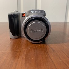 Fujifilm FinePix 4900 Zoom Compact Digital Bridge Camera Silver Tested
