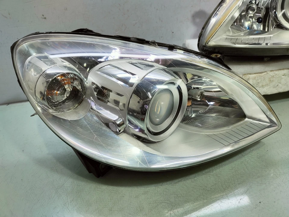 Luces delanteras XENON HID OEM MERCEDES-BENZ W245 B170 CLASE B 2005-2008 Foto 2 de 4