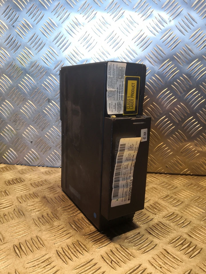 PORSCHE Cayenne 955 S Caricatore CD Con Cartuccia 7l5035111 - Immagine 2 di 3