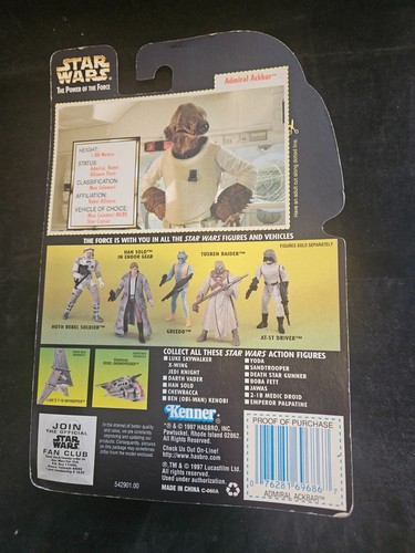Admiral Ackbar w/ Comlink Wrist Blasters | Kenner Star Wars Action Figure (16550 - Picture 2 of 2