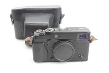 Fuji Fujifilm X-pro 1 16 MP APS-C Mirrorless Camera Body - Excellent condition