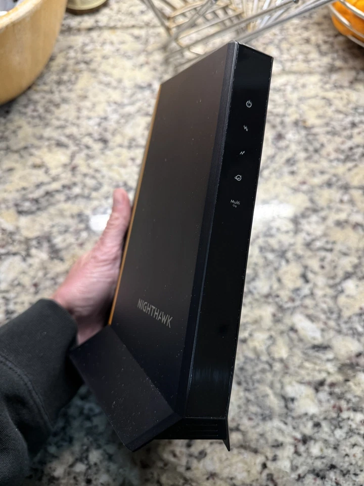 NETGEAR CM2000 Nighthawk DOCSIS3.1 Cable Modem 2.5Gbp. Save money with own Modem - Image 2 of 4