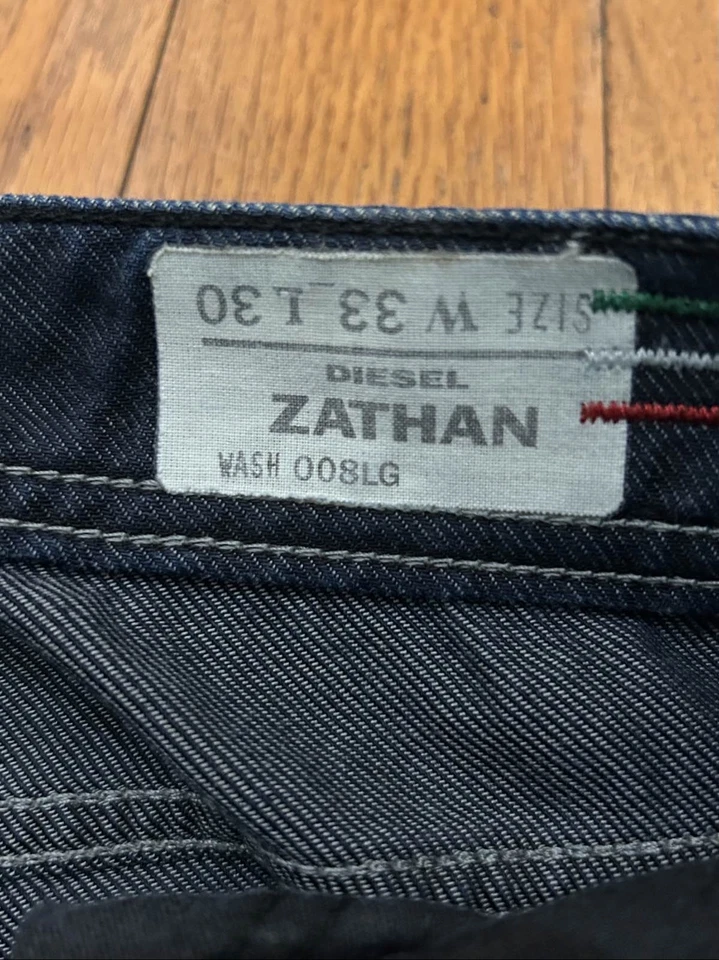 Pantalones de mezclilla para hombre Diesel ZATHAN W33 L30 Bootcut lavado oscuro 008LG Foto 3 de 4