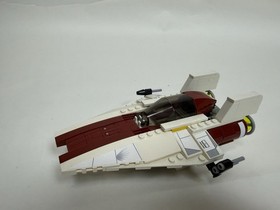 pre-built LEGO Star Wars A-wing Starfighter (set 75003) Missing Mini Figures