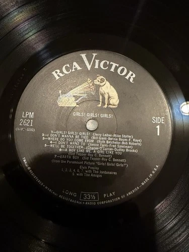 Elvis Presley Girls Girls Girls LPM-2621, RARE flat label, VG+, VG