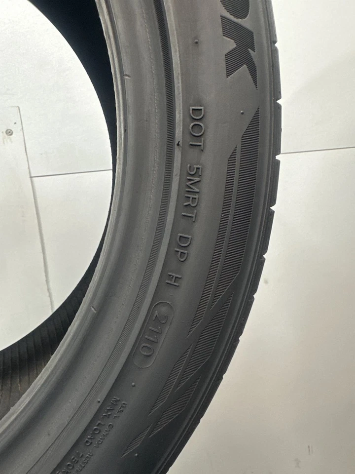 1 Hankook Ventus V12 EVO Used Tire P255/40R17 2554017 255/40/17 5/32 Foto 3 de 4