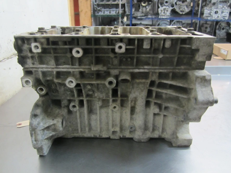 Bloco de cilindros do motor para 00-04 VOLVO S40 1.9 - Imagem 2 de 4