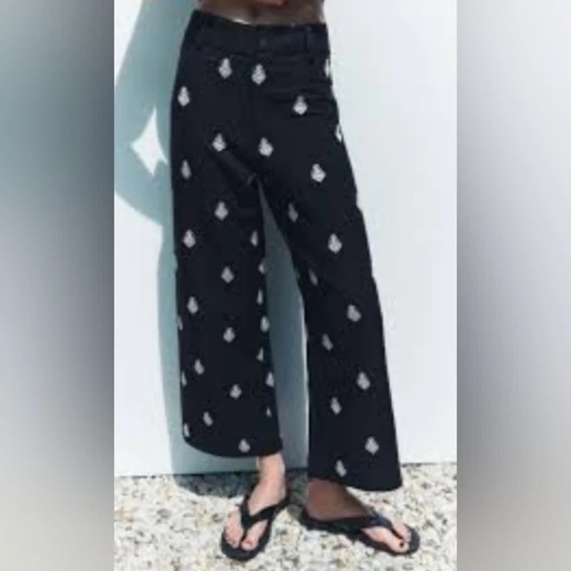 Zara Contrast Embroidered Culotte Wide Leg Cropped Pant Size Small NEW with Tags