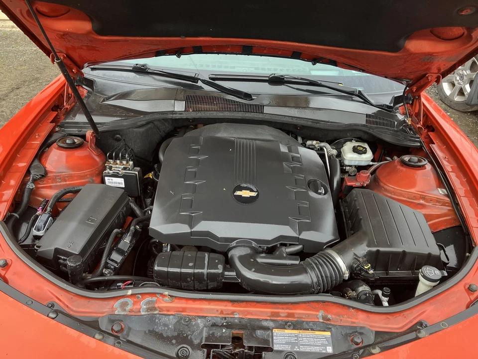 11 CHEVY CAMARO Rear Bumper Reinforcement (REBAR ONLY) Foto 4 de 4