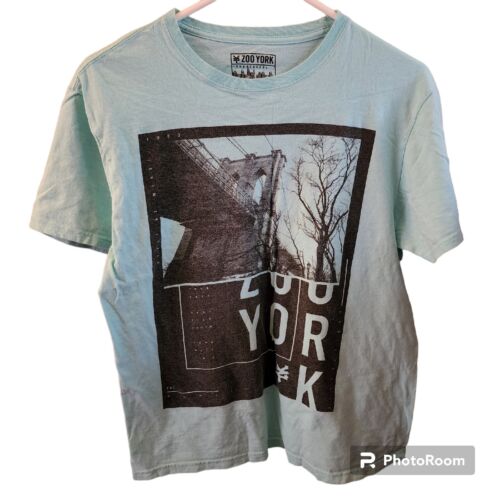 Zoo York The Unbreakable City Light Blueish/ Green bridge background M T-Shirt  - Picture 1 of 4
