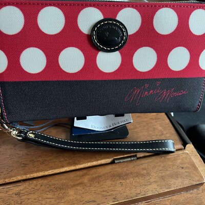 New Disney Dooney Bourke Minnie Mouse Rock the Dots Wallet