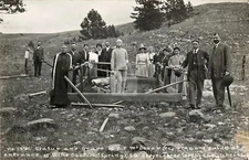 Statue & grave, A.F. McDonald, Wind Cave Hot Springs SD 1909 RPPC Postcard COPY