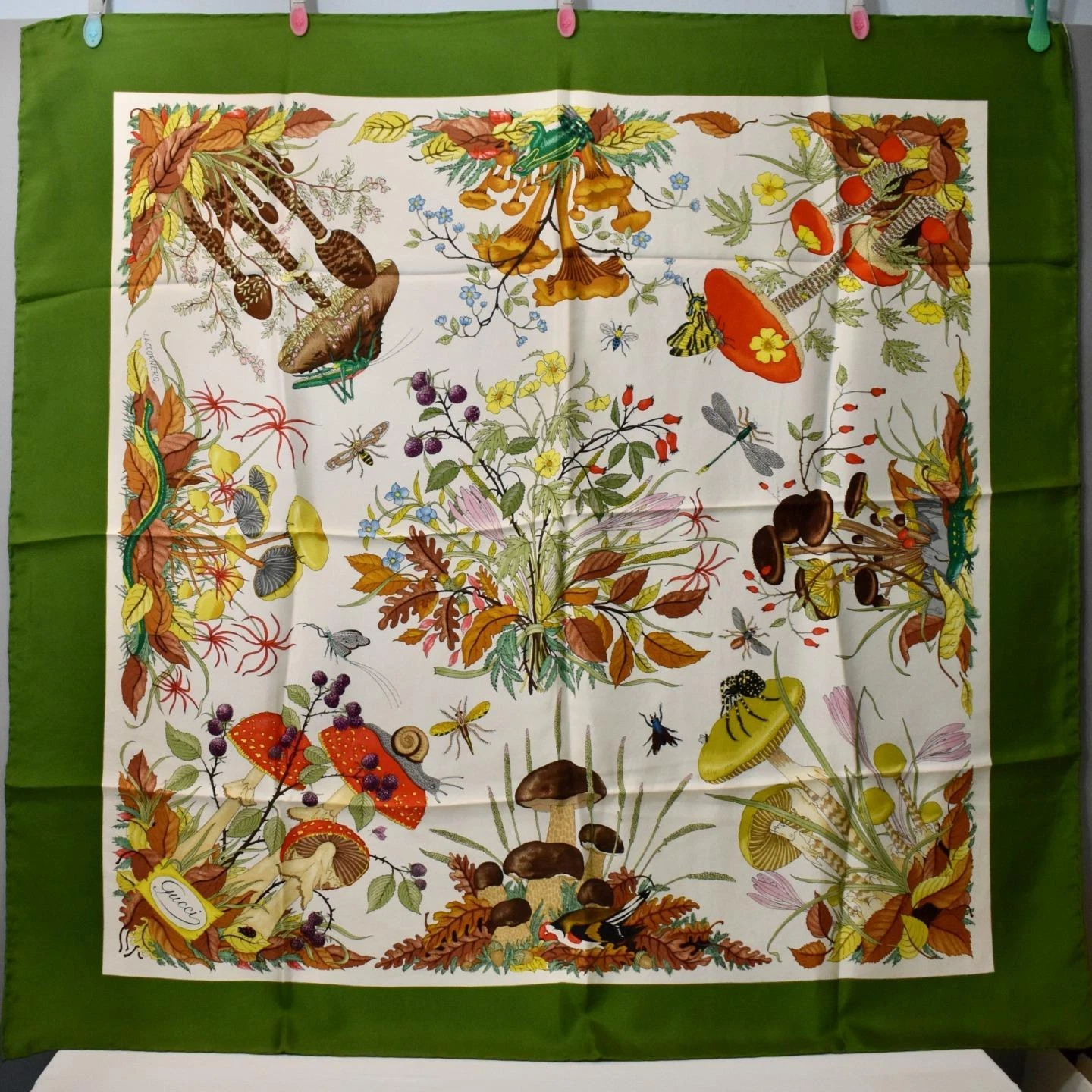 Foulard vintage Gucci V Accornero soie 1967 champignon champignon feuillage botanique nature
