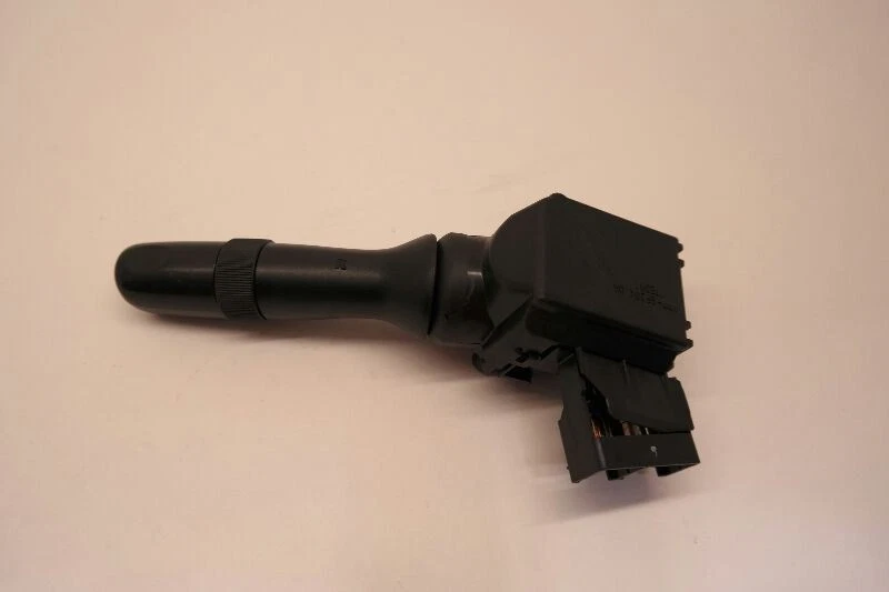 Interruptor limpiaparabrisas Toyota Camry 2007-2009 lado derecho de la columna   Foto 4 de 4