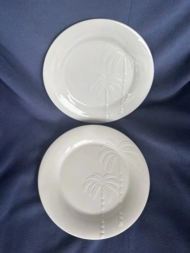 Set of 2 Oneida Palms Large Dinner Plates 10 1/4” White Raised Relief Palm Trees