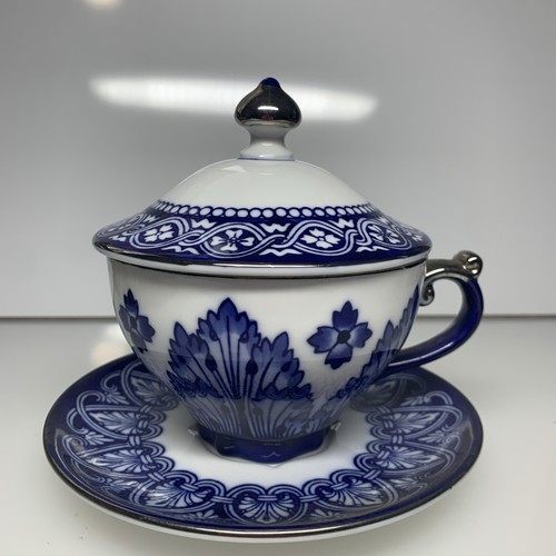 Bombay CompanyBlue & White Covered Cups & Saucers-Grace Pattern - B-2 - Picture 7 of 23
