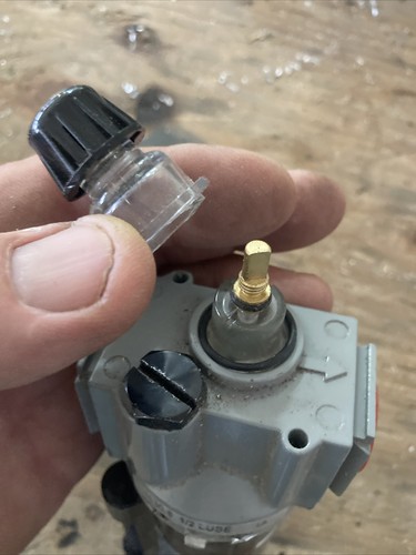 Milton 1030-8 1/2" NPT Metallschmierstoff für Teile, die nicht funktionieren - Bild 6 von 9