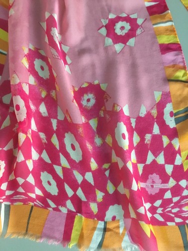 ETRO Stunning Vibrant Hand finished 100% Silk Chiffon Scarf 130cm x 40cm J23 - Picture 4 of 6