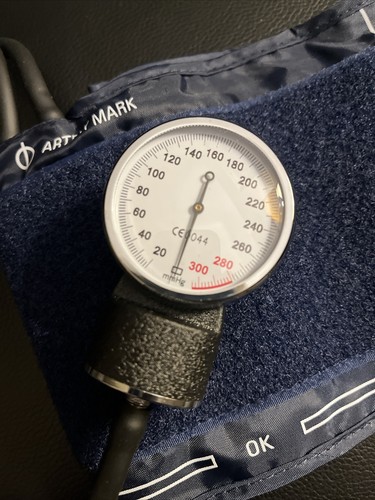 CVS Manual Blood Pressure Monitor - Picture 6 of 6