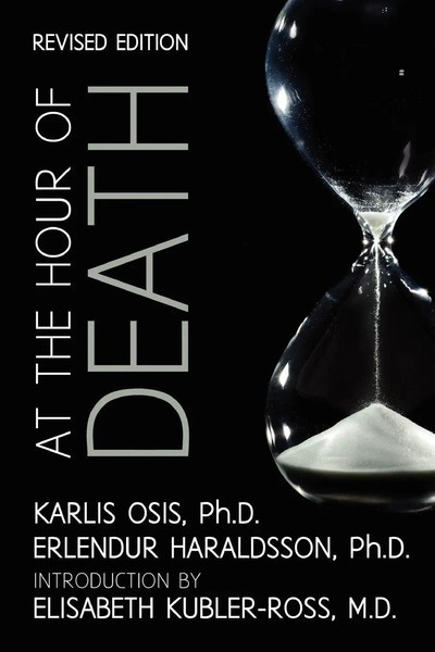 At The Hour Of Death | A New Look At Evidence For Life After Death | Taschenbuch-image