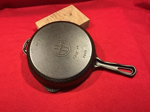 Griswold #5 Hammered Skillet With Hinged Tab 2015 Cast Iron Skillet