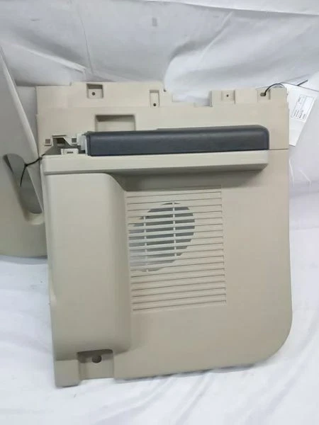 2009 FORD F-350 SUPER DUTY XLT Passenger Side Right Rear Inner Door Trim Panel - Imagem 4 de 4