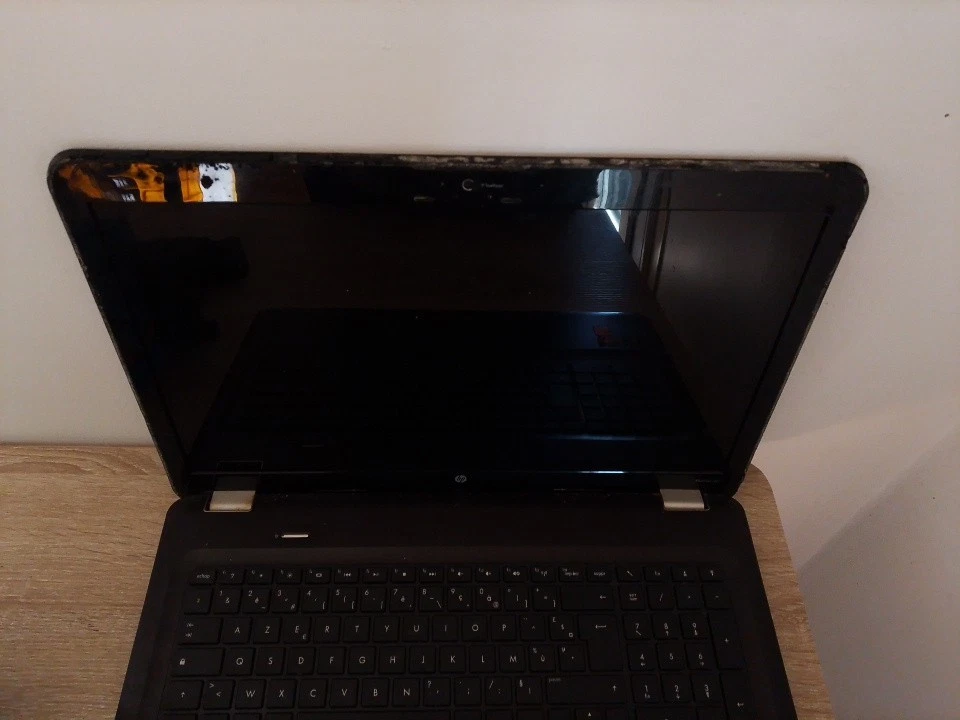 Portable HP Pavilion DV7-1050ef - Photo 2/4