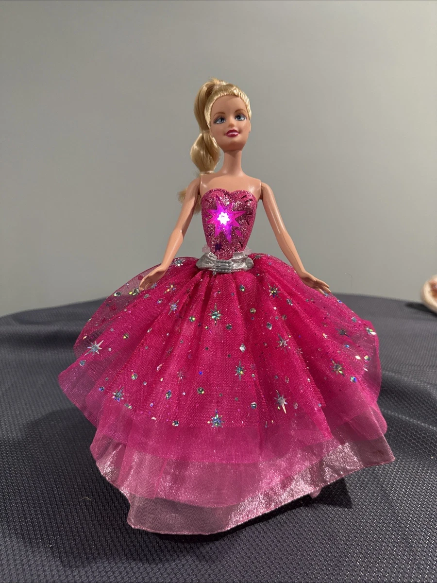 バービー ピンクのホリディ barbie(V6985 レア　クリスマス Holiday Barbie 2009 Year Manufactured Barbie Dolls & Doll Playsets