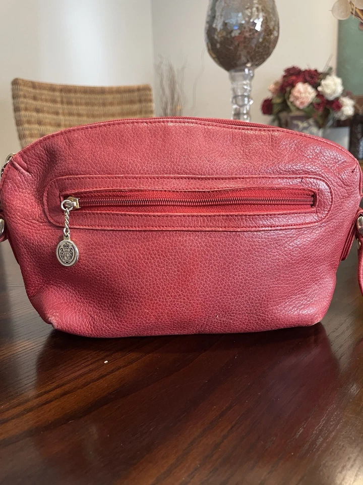 Bolso bandolera de cuero rojo vintage Liz Claiborne de los años 80 Foto 3 de 4