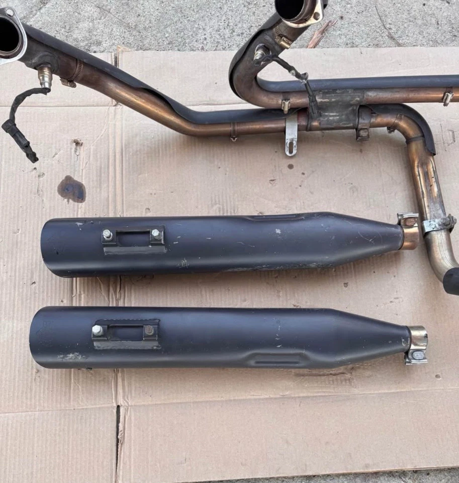 2007 Harley Davidson FLTR road street glide  vance & hines exhaust - Image 4 of 4